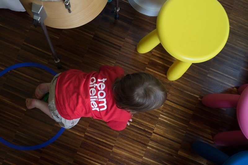 corsi neonati bambini piccoli musica suono ritmo movimento saronno bregnano nido asilo materna